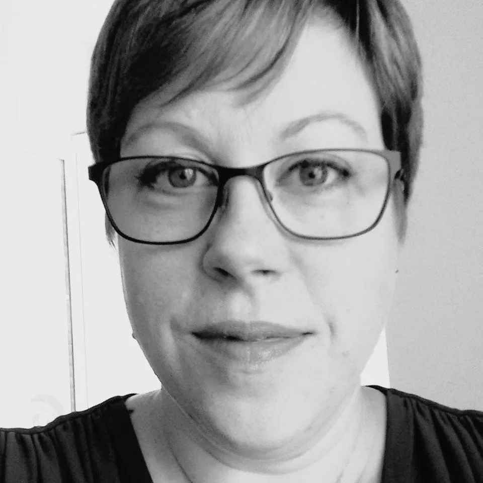 Meet The Team : Louise Hall – Clearly Business Law