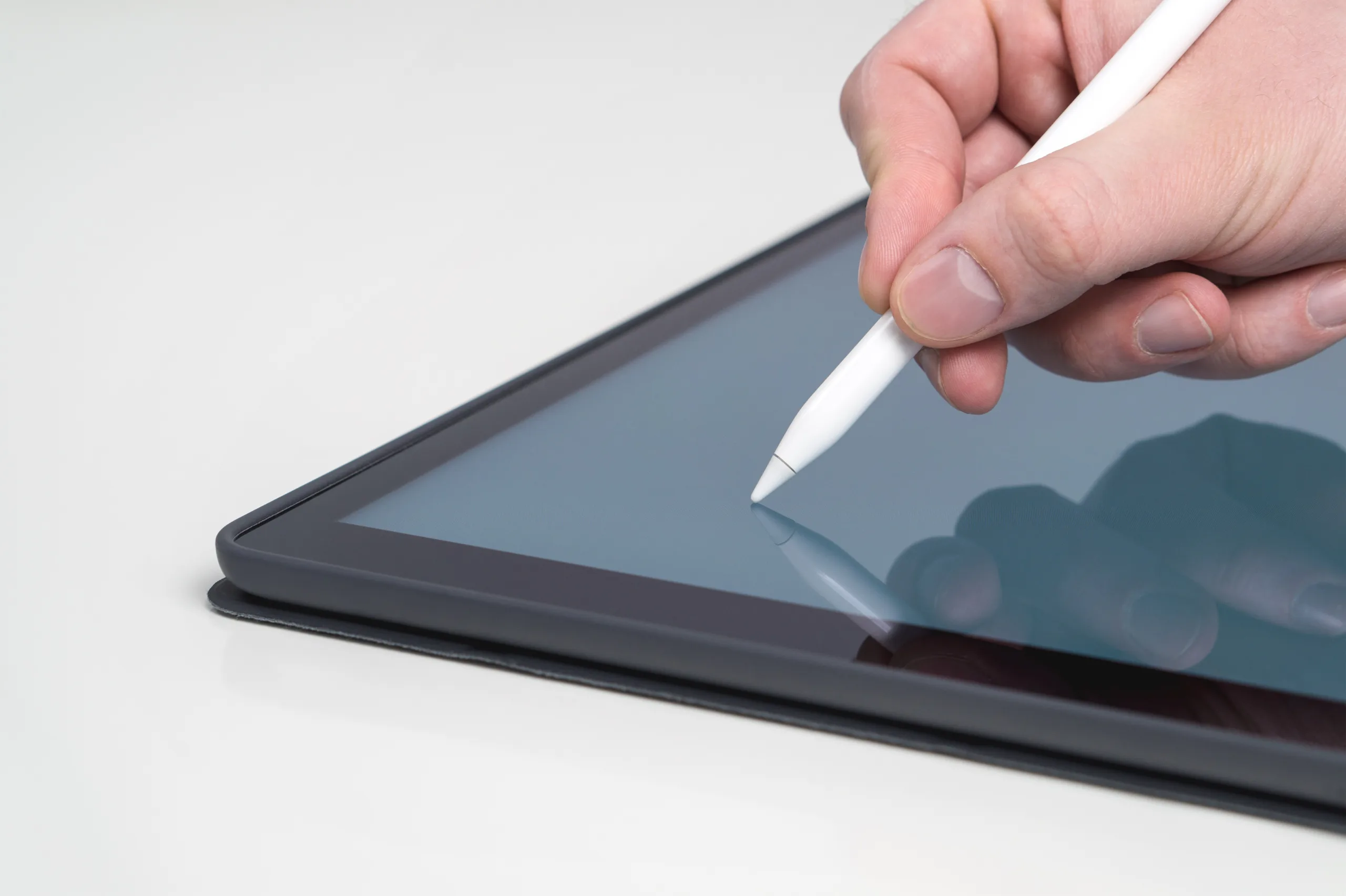 E-signatures – Moving with the times – Clearly Business Law